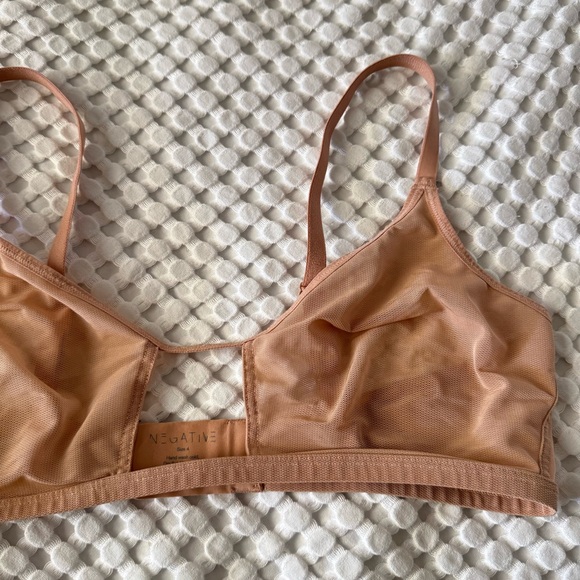 Negative Sieve Cutout Bra Buff Nude Size 4 - Picture 7 of 9